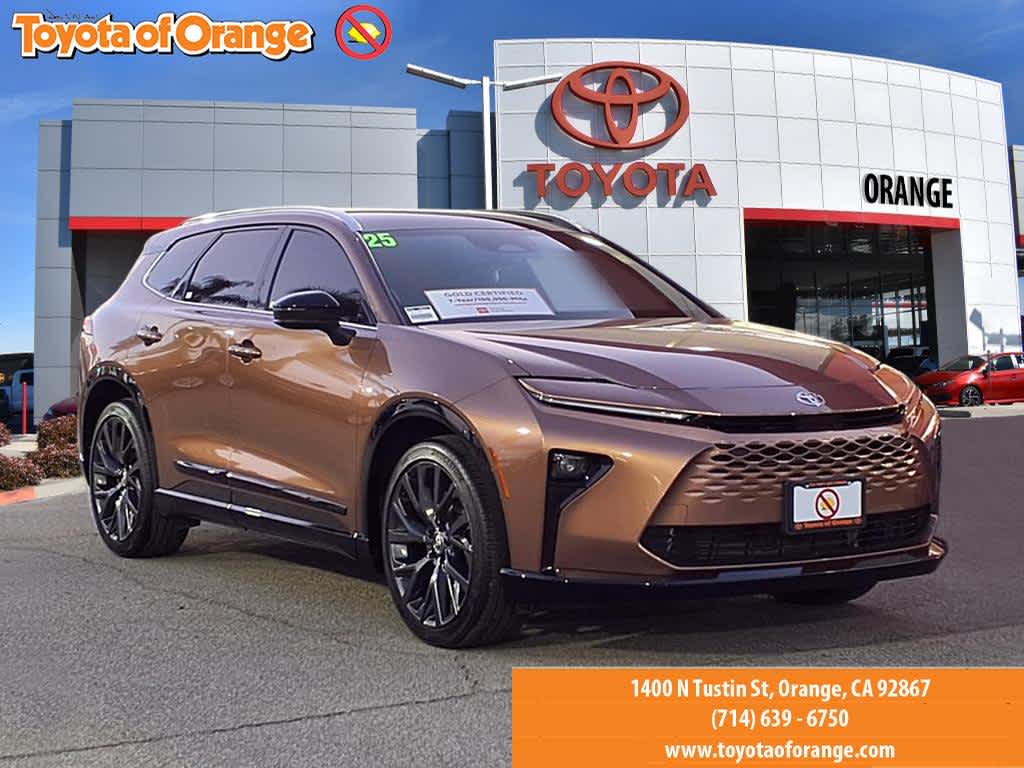 Used 2025 Toyota Crown Signia XLE in Orange CA | JTDACAAJ7S3016643