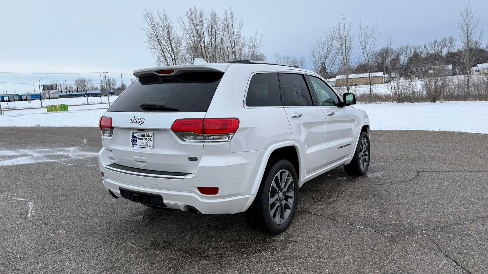 View vehicle photo 4