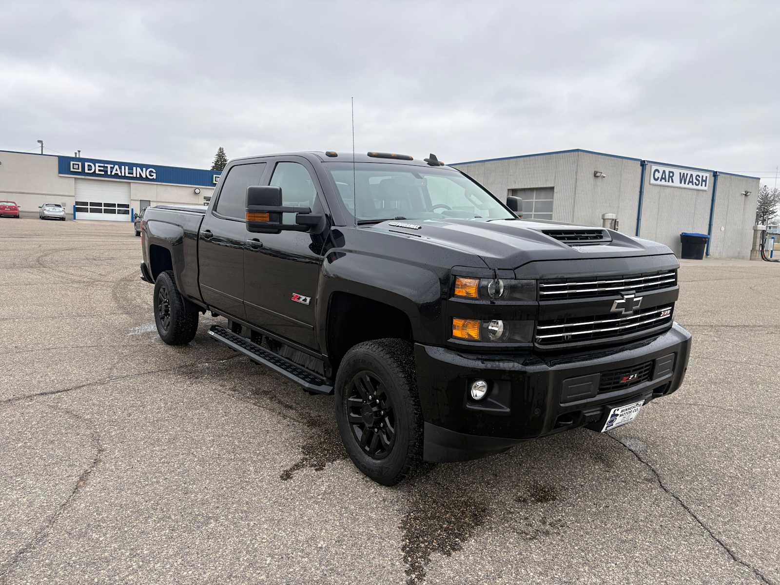 View vehicle photo 2