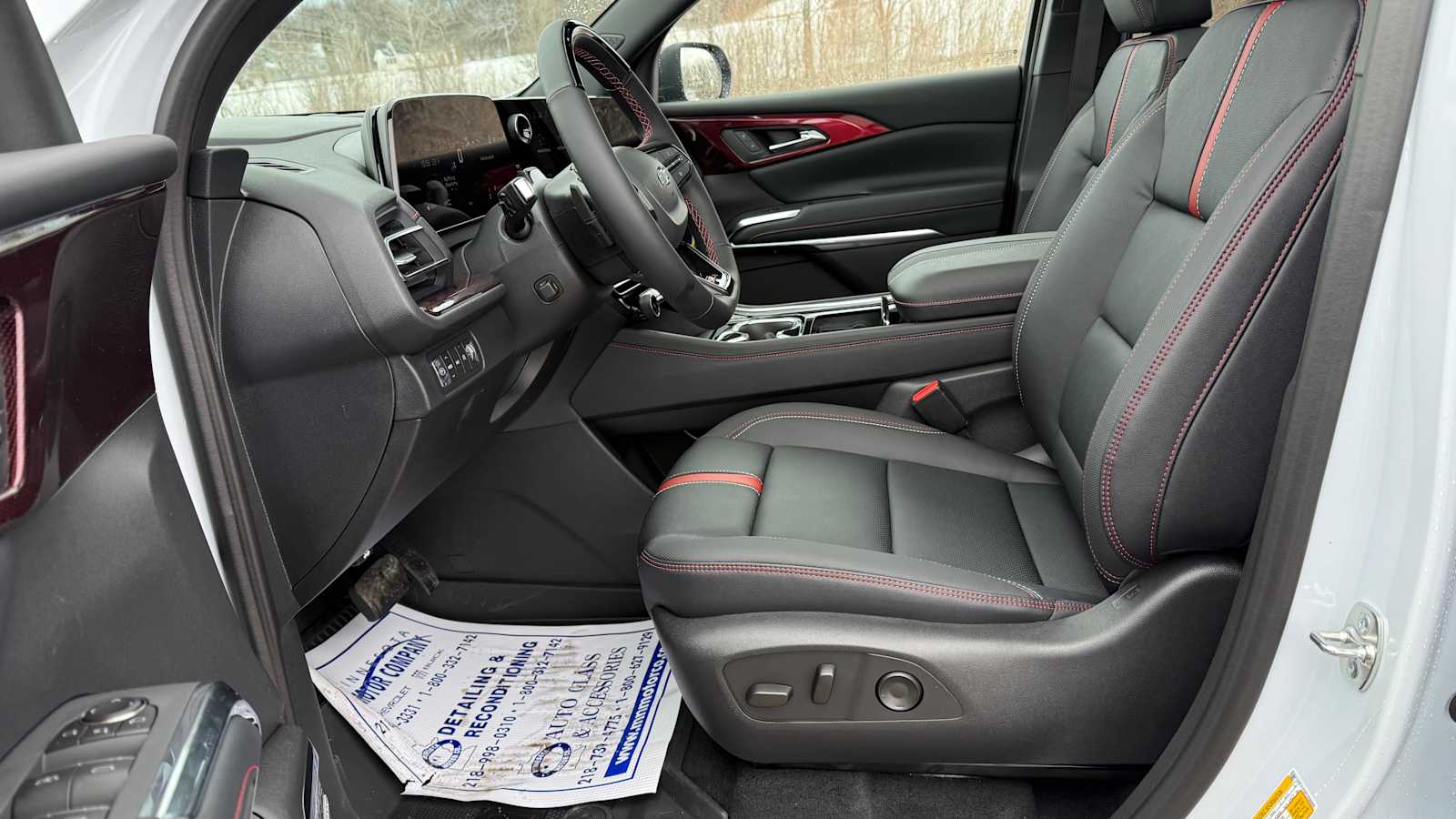 View vehicle photo 7