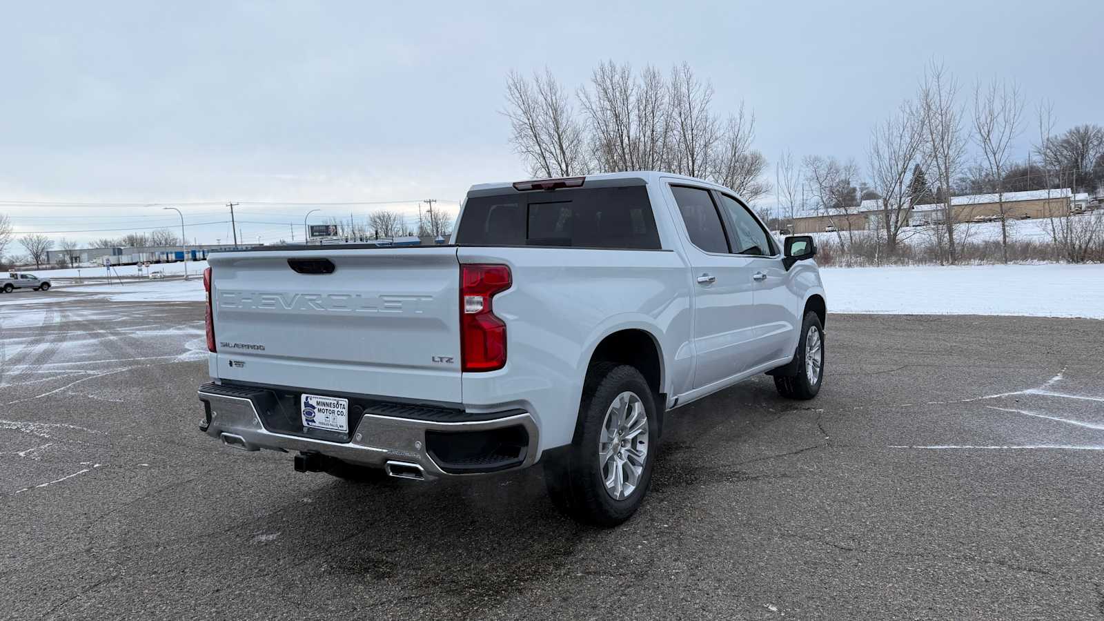 View vehicle photo 4