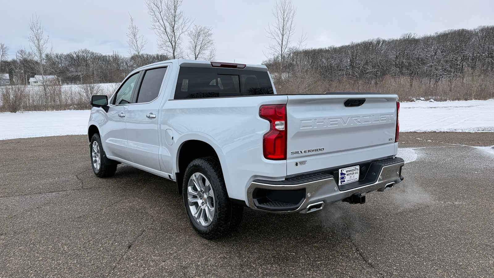 View vehicle photo 5