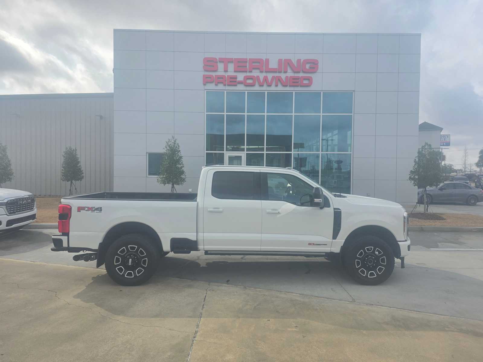 2026 Ford F-350 Super Duty Platinum Crew Cab 4WD