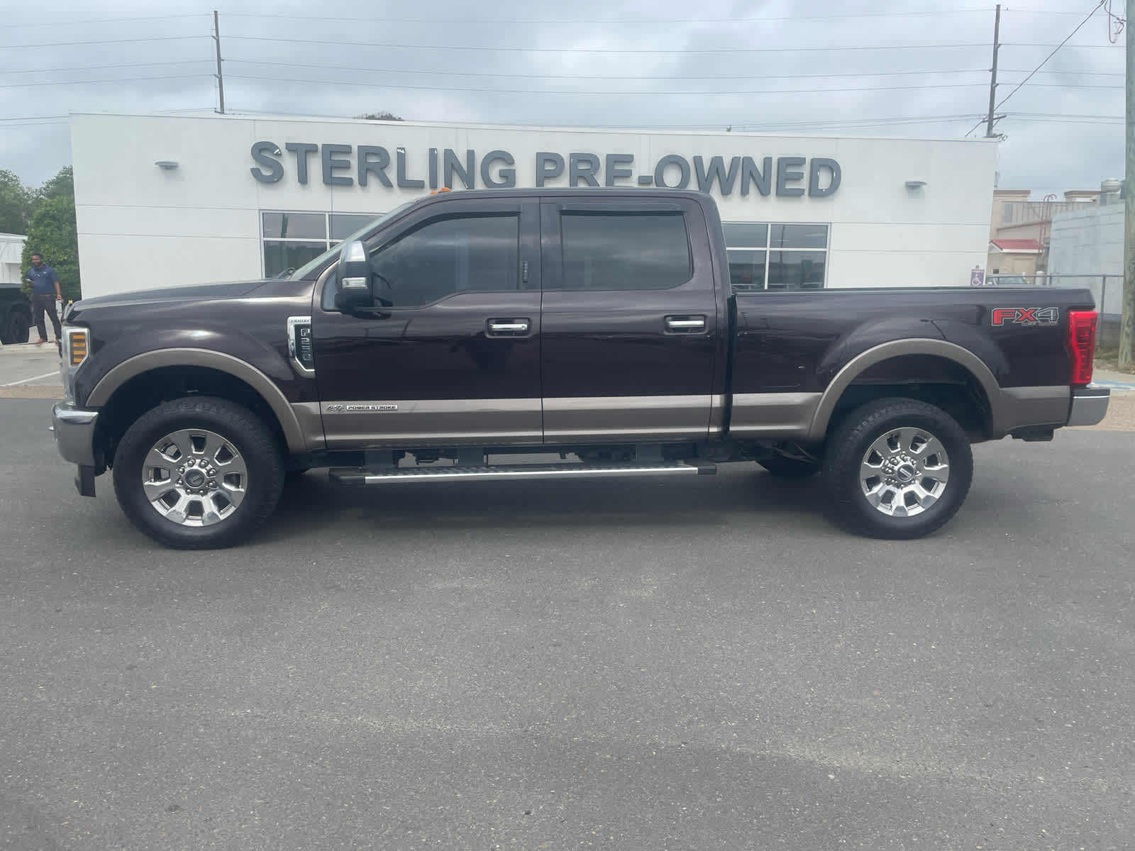 View vehicle photo 2