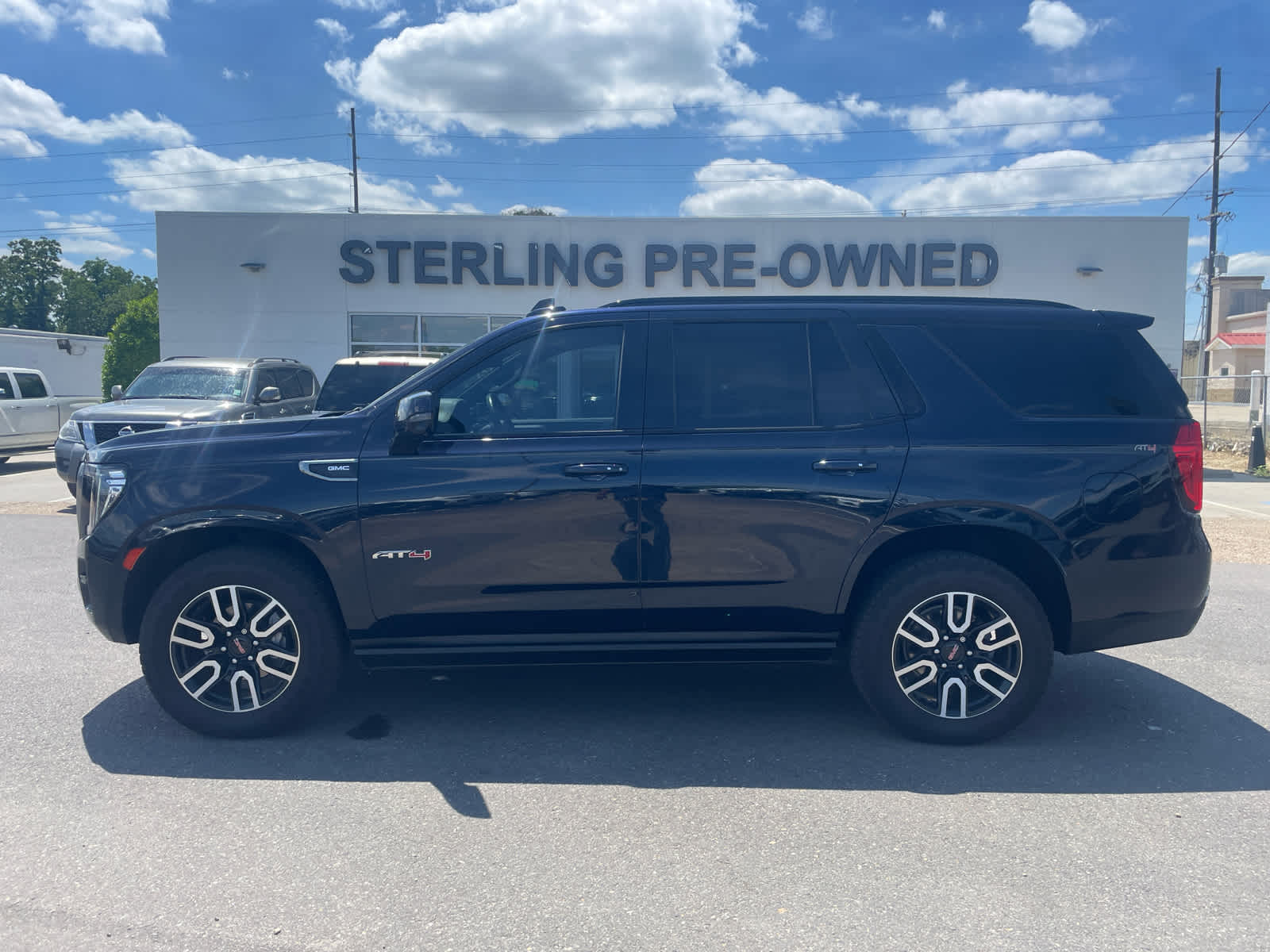 View vehicle photo 2
