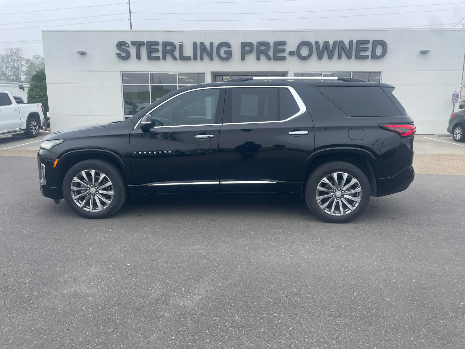 View vehicle photo 2