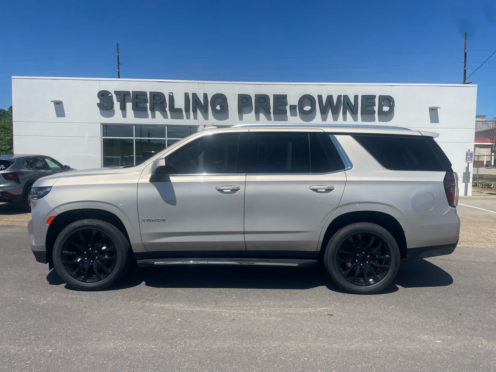 View vehicle photo 2