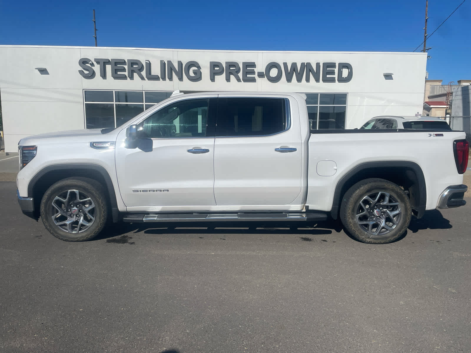 2023 GMC Sierra 1500 SLT Crew Cab 4WD