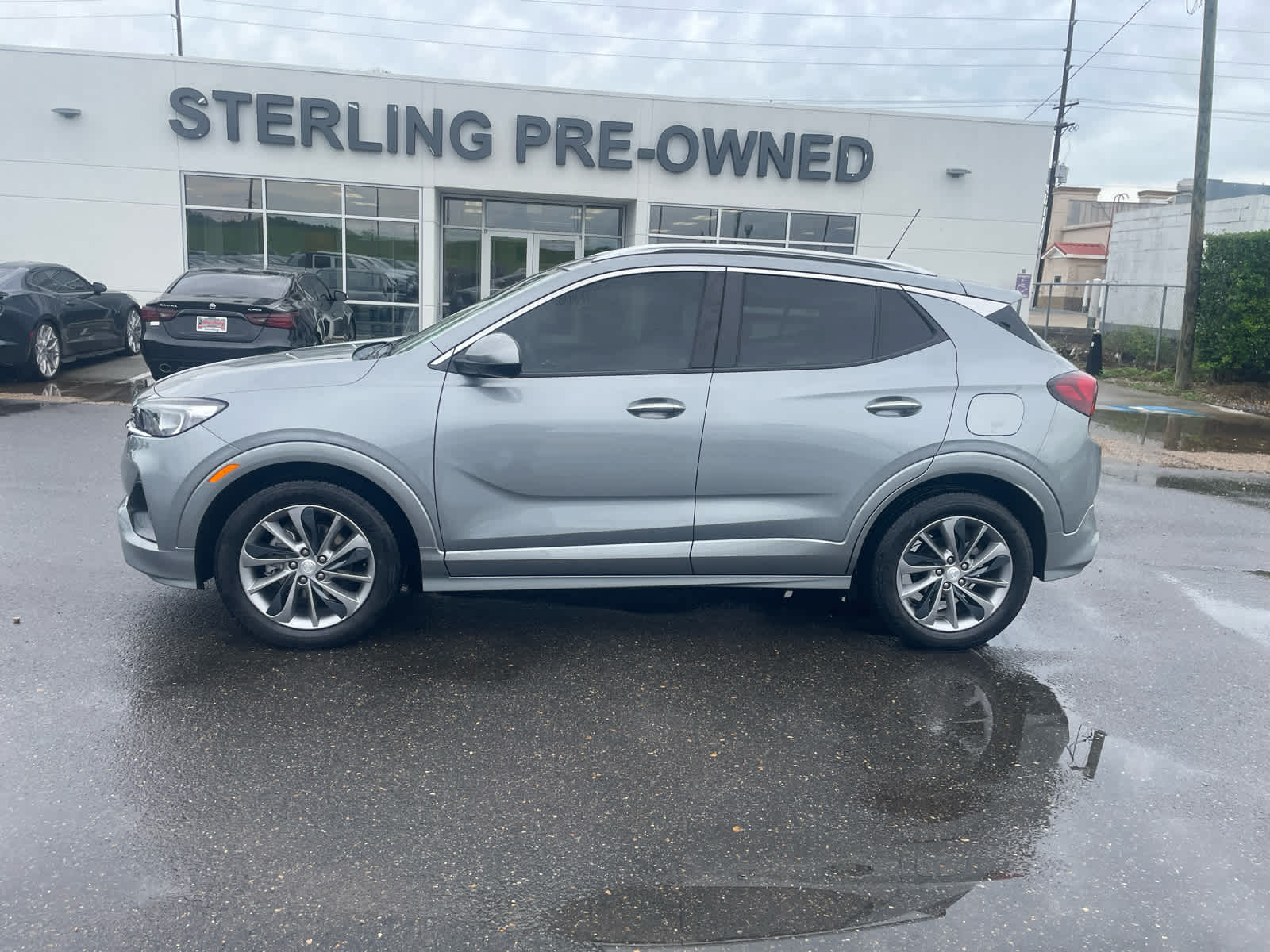 View vehicle photo 2