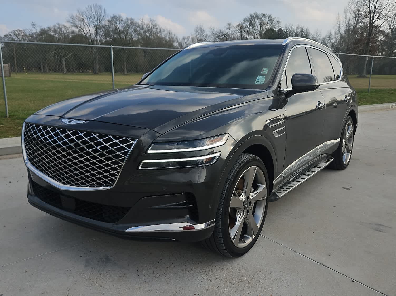 View vehicle photo 3