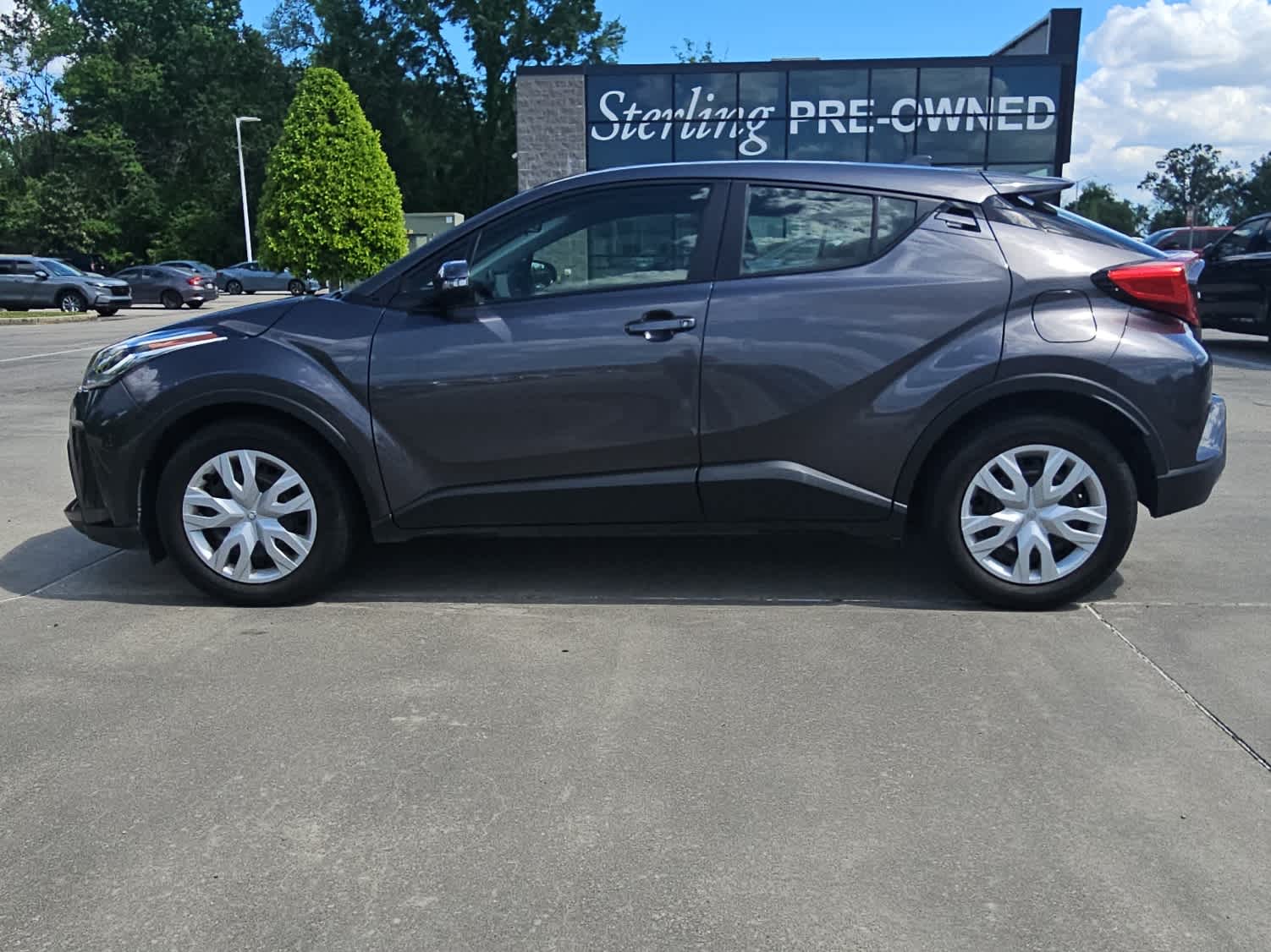 View vehicle photo 2