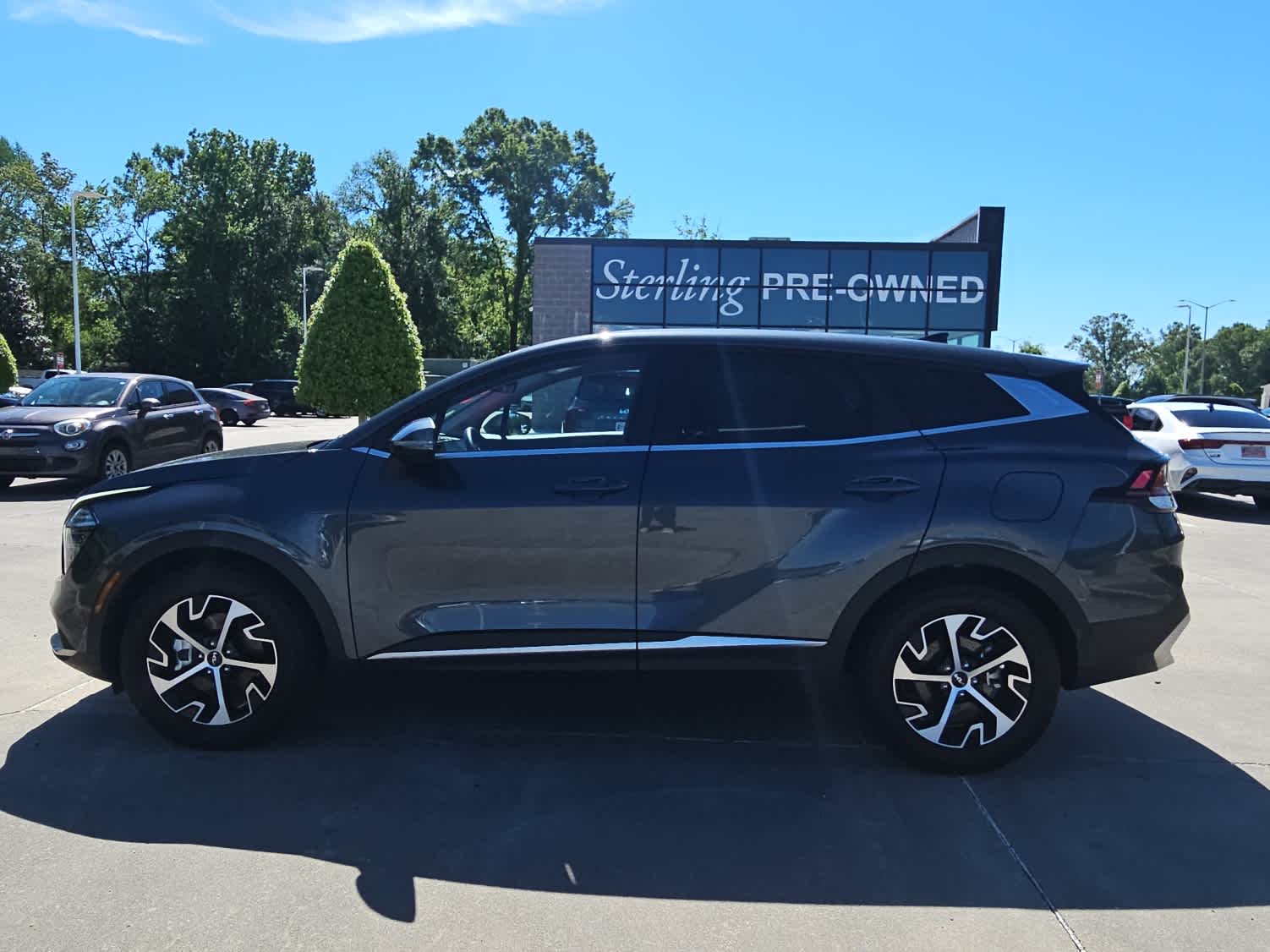 Gravity Gray 2025 Kia Sportage EX FWD SUV / Crossover Front-Wheel Drive 8-Speed Automatic