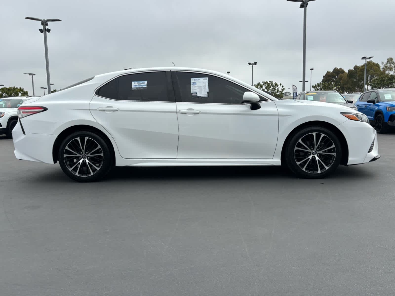 View vehicle photo 2