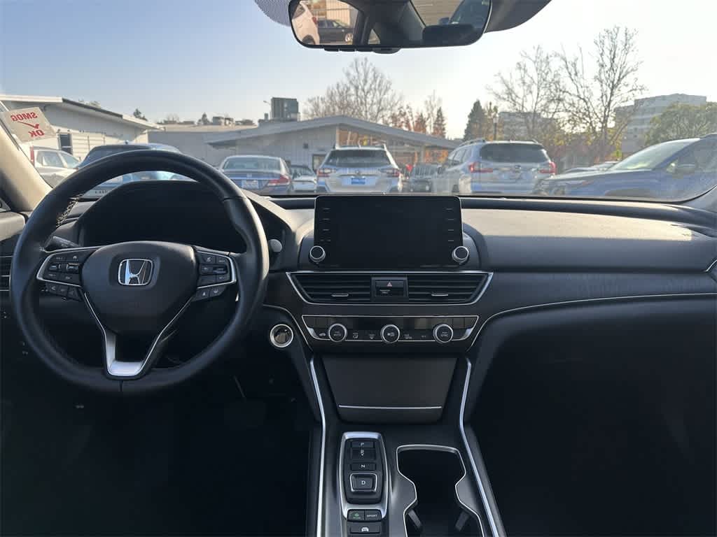 2022 Honda Accord Hybrid Touring 10