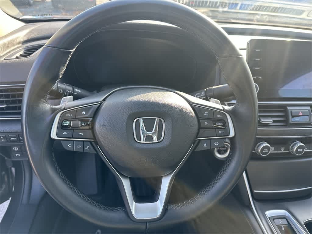 2022 Honda Accord Hybrid Touring 16