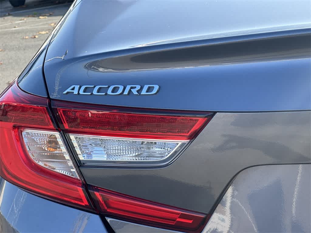 2022 Honda Accord Hybrid Touring 6