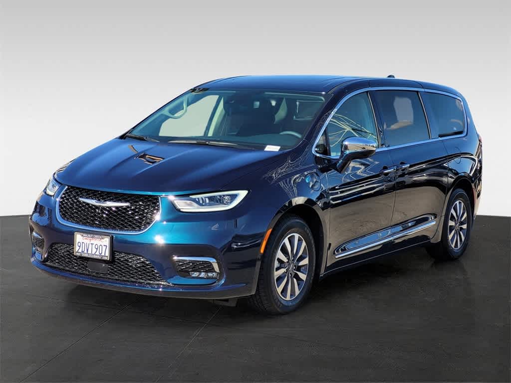 2022 Chrysler Pacifica Hybrid Limited 2