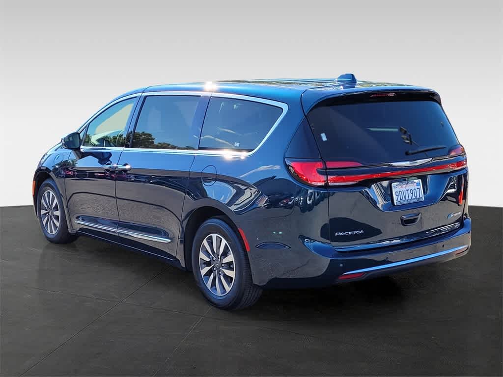 2022 Chrysler Pacifica Hybrid Limited 5