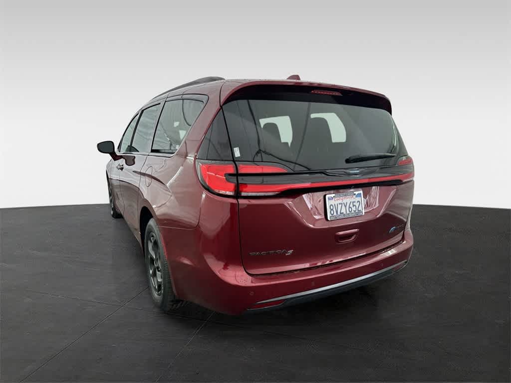 2021 Chrysler Pacifica Hybrid Limited 4
