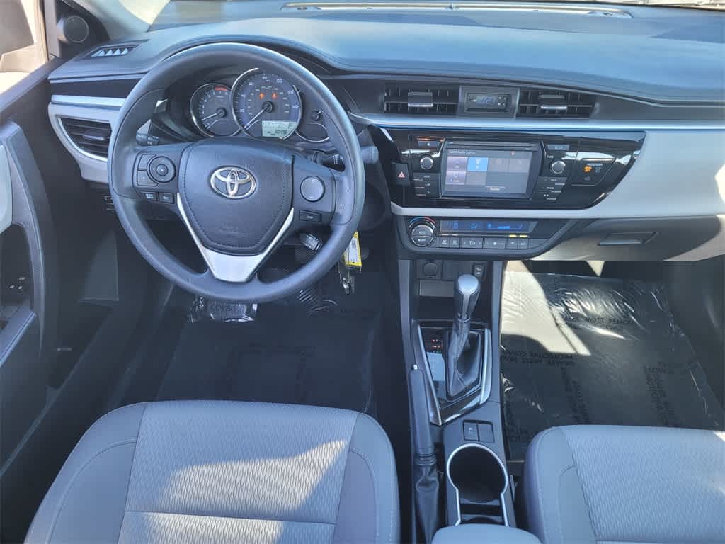 2016 Toyota Corolla LE 10