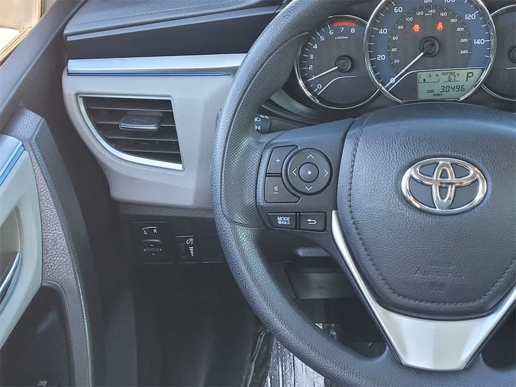 2016 Toyota Corolla LE 13