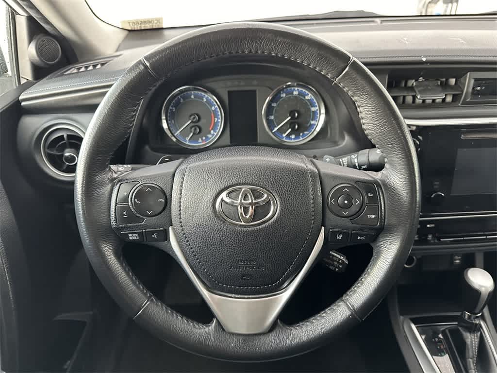 2018 Toyota Corolla SE 15