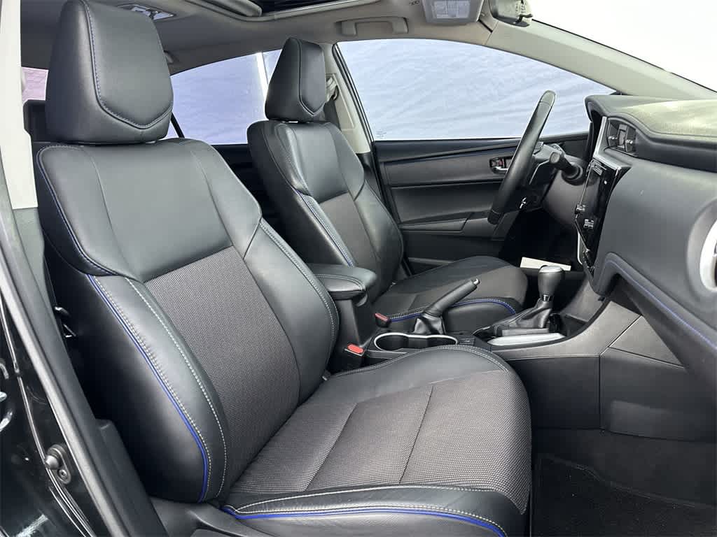 2017 Toyota Corolla SE 15