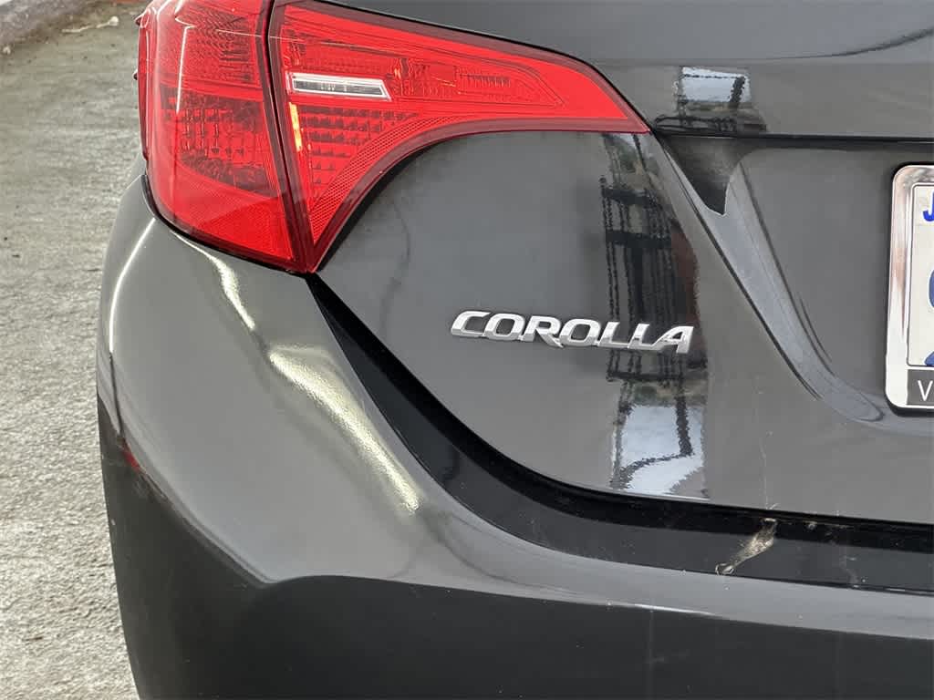 2017 Toyota Corolla SE 6