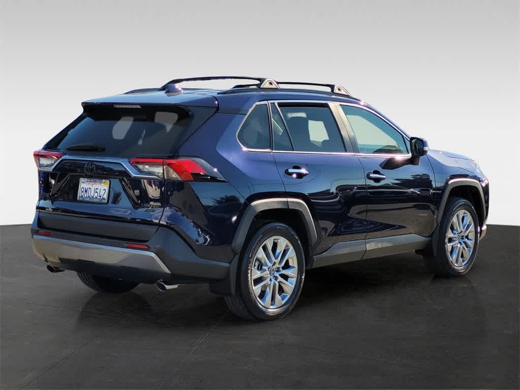 2019 Toyota RAV4 Limited 6