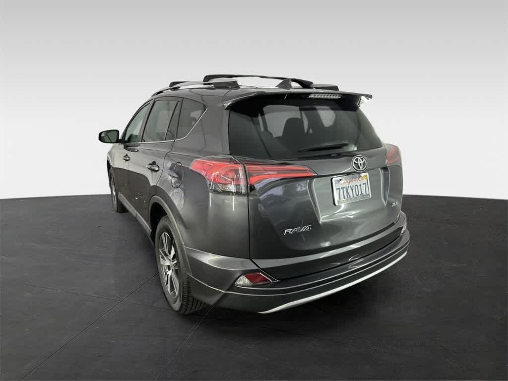 2016 Toyota RAV4 XLE 4