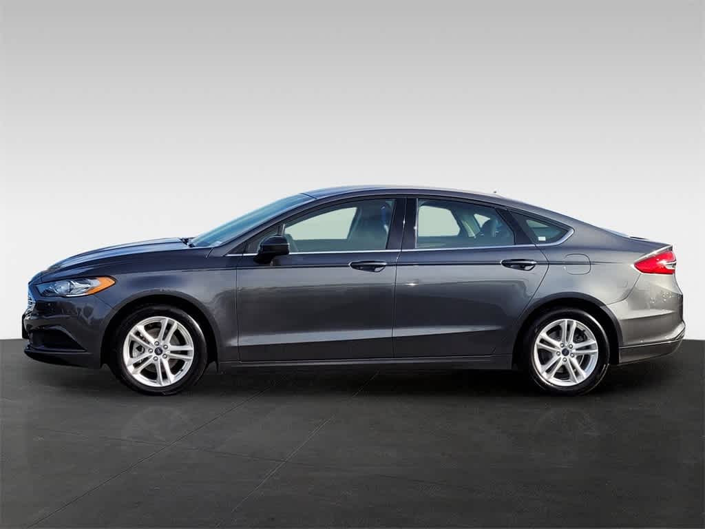 2018 Ford Fusion SE 4