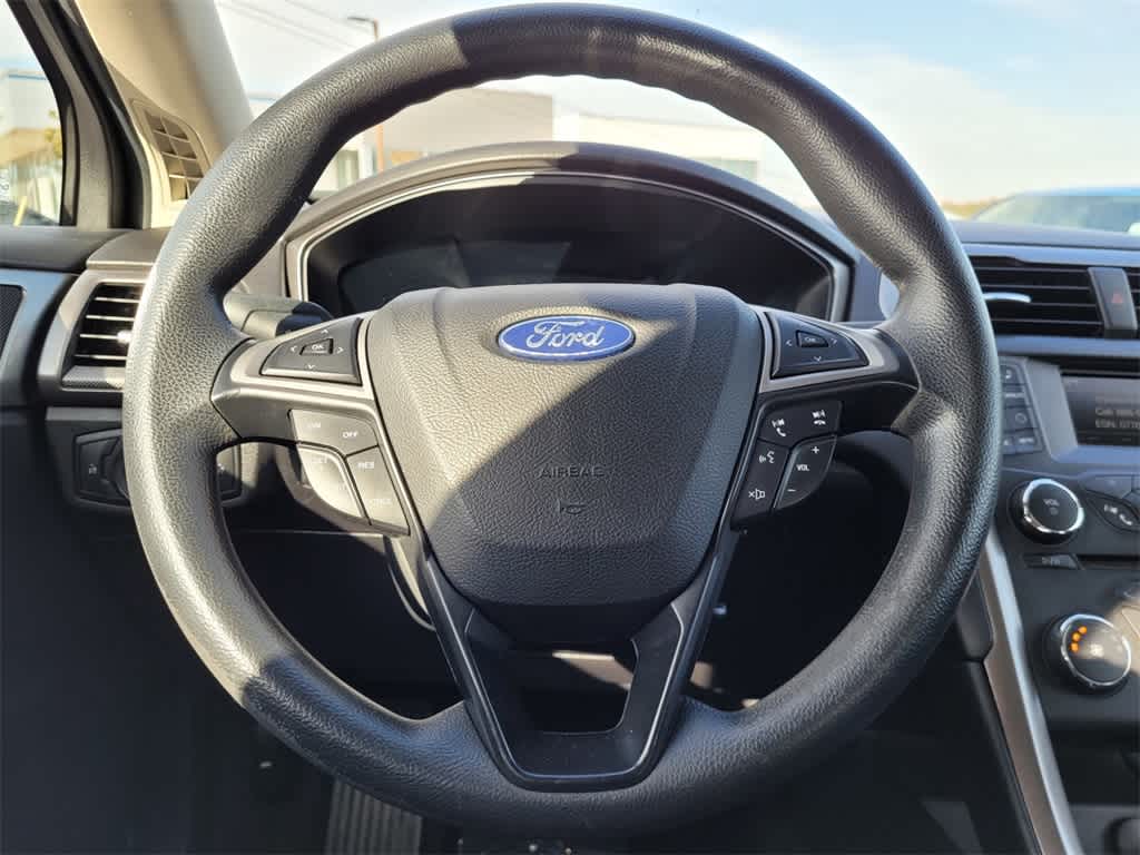 2018 Ford Fusion SE 25