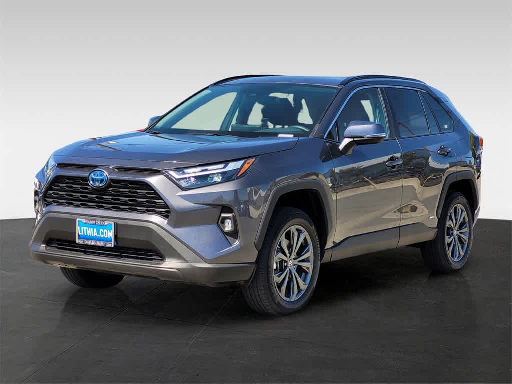 2022 Toyota RAV4 Hybrid XLE Premium 2