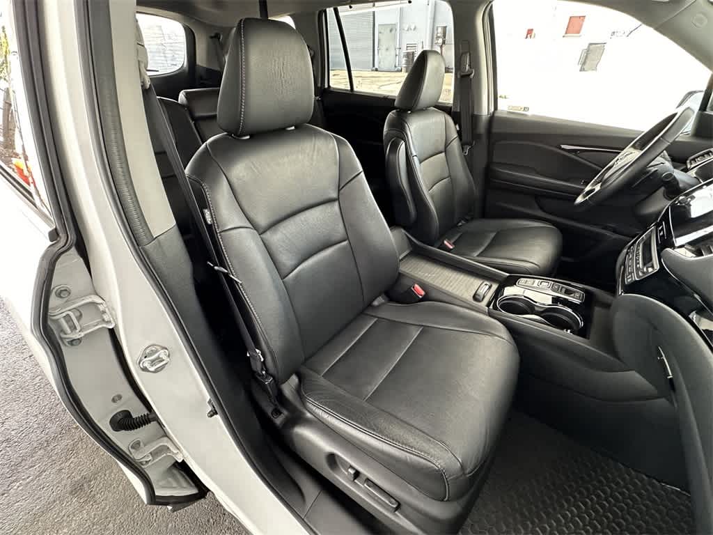 2022 Honda Pilot Touring 8-Passenger 15