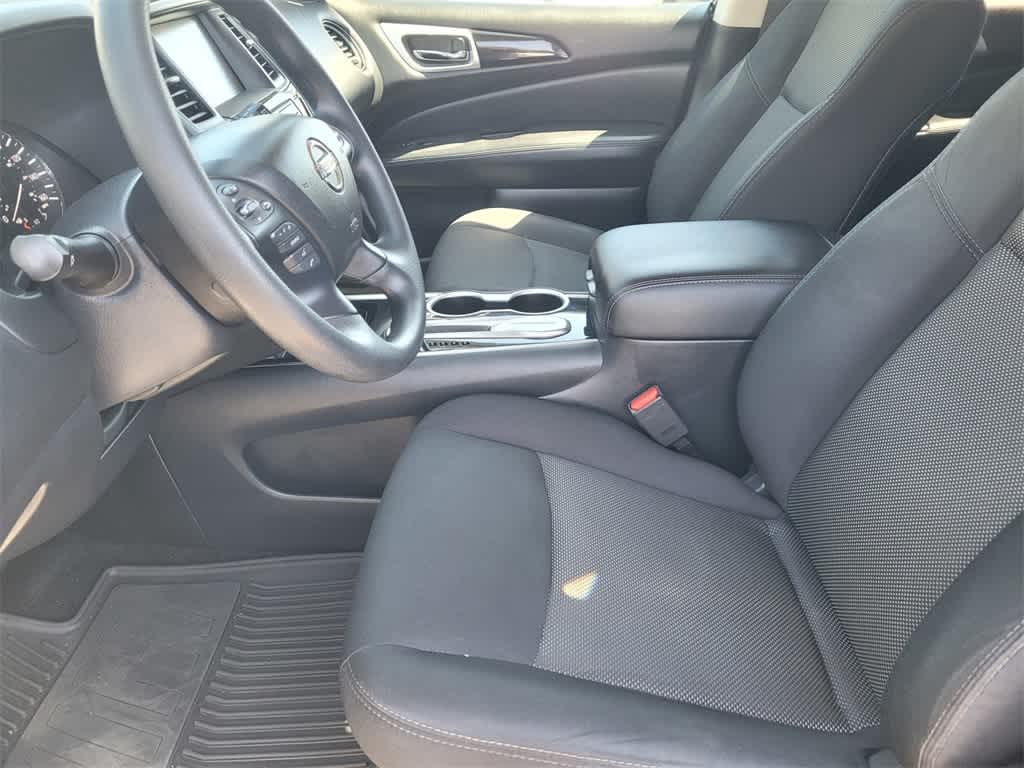 2019 Nissan Pathfinder S 21