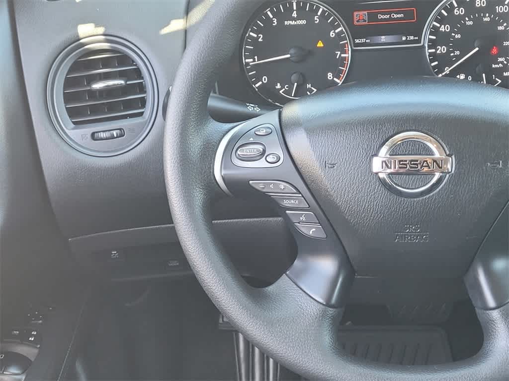 2019 Nissan Pathfinder S 13