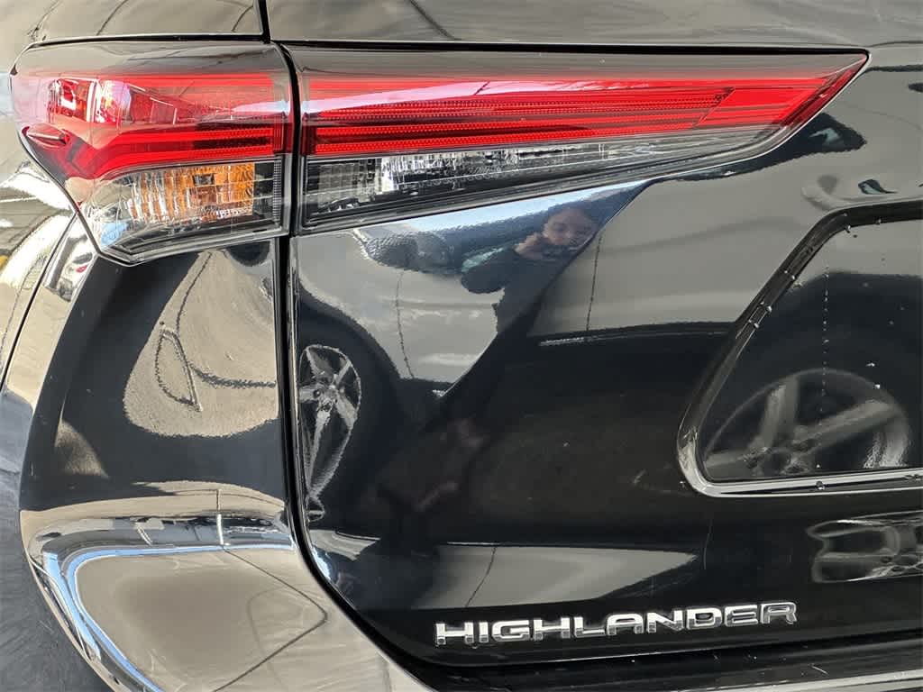 2020 Toyota Highlander Hybrid XLE 7