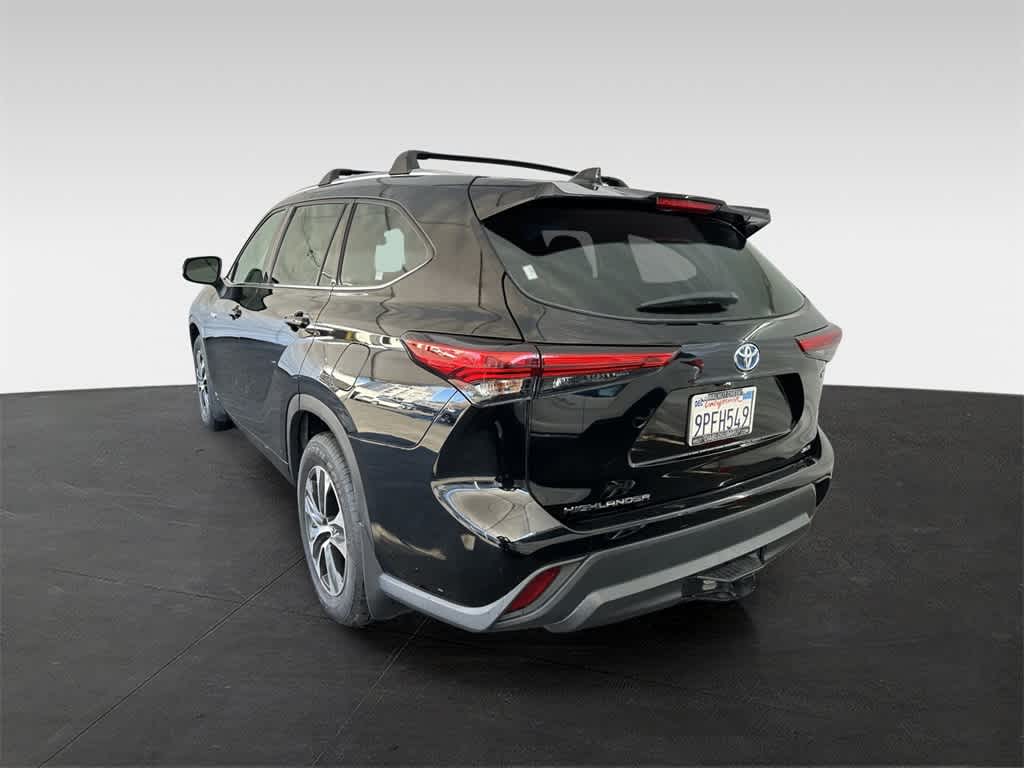 2020 Toyota Highlander Hybrid XLE 4