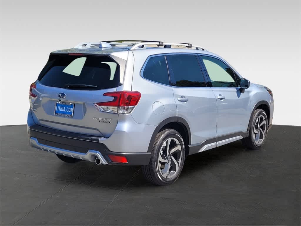 2023 Subaru Forester Touring 6