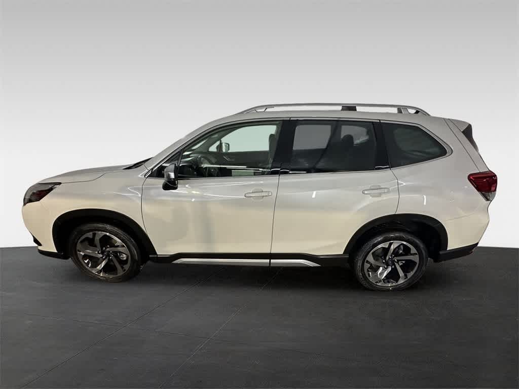 2022 Subaru Forester Touring 3