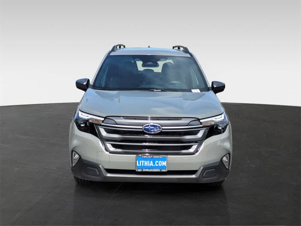 2025 Subaru Forester Premium 3