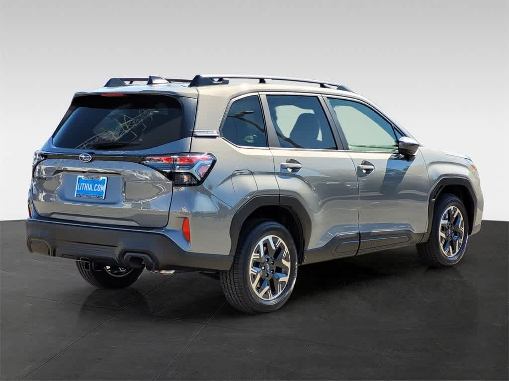 2025 Subaru Forester Premium 6