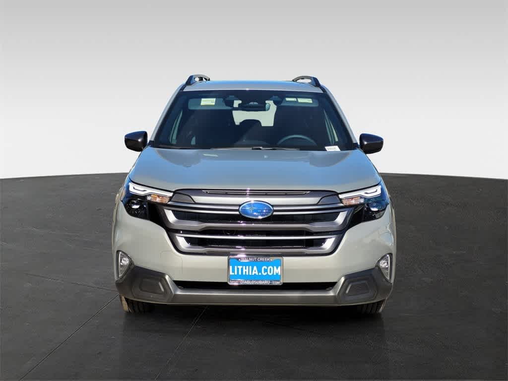 2025 Subaru Forester Premium 3