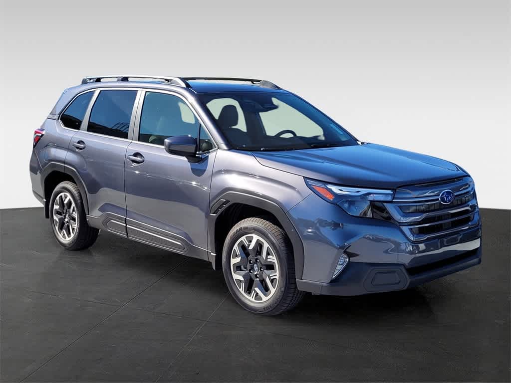 2025 Subaru Forester Premium 8