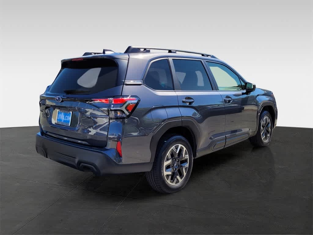 2025 Subaru Forester Premium 6