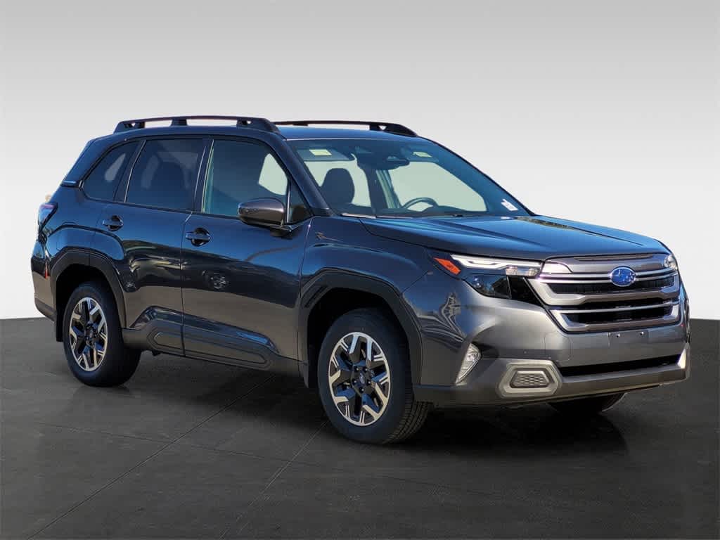 2025 Subaru Forester Premium 8