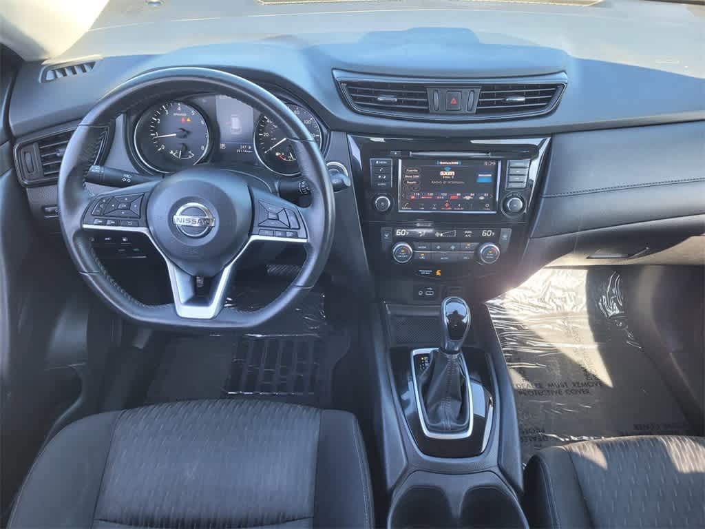 2019 Nissan Rogue SV 10