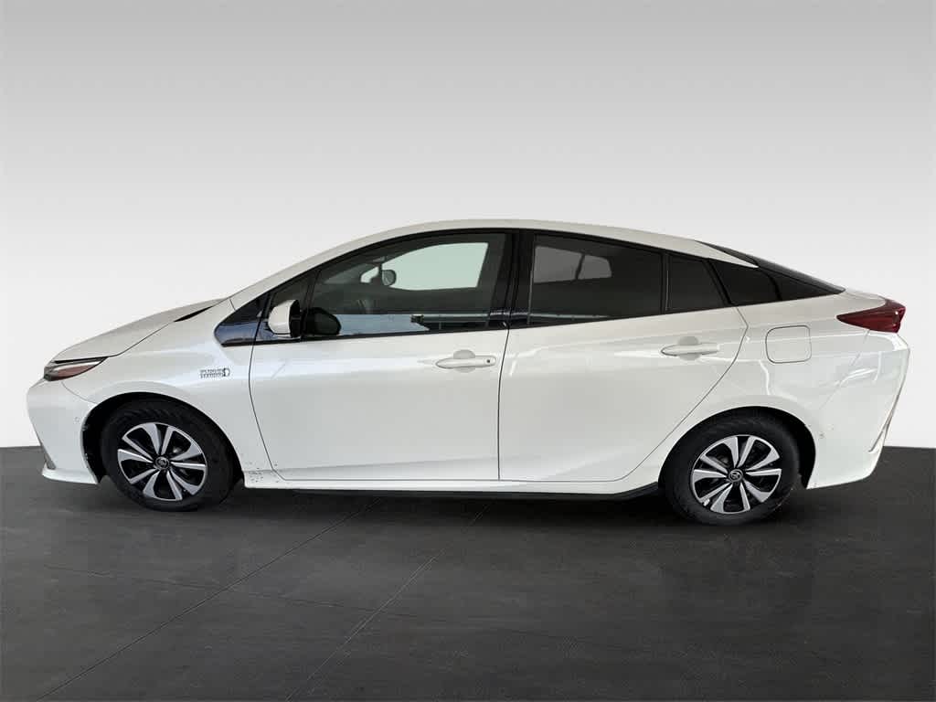 2017 Toyota Prius Prime Advanced 3