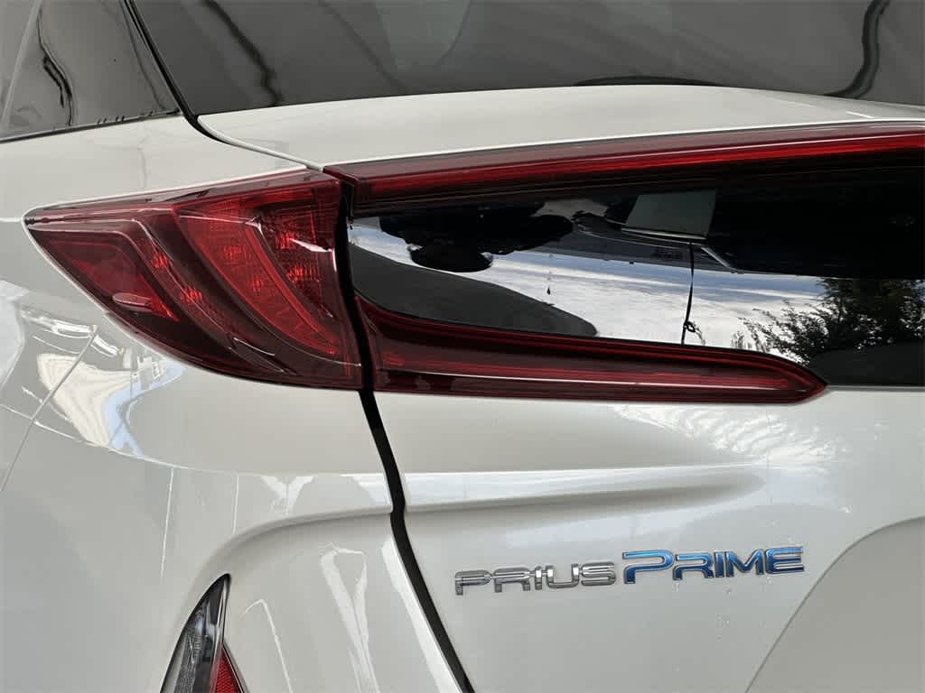 2017 Toyota Prius Prime Advanced 7