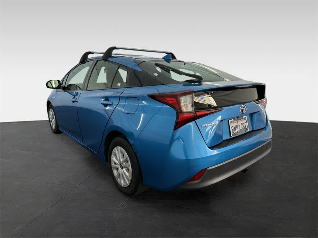 2019 Toyota Prius LE 4